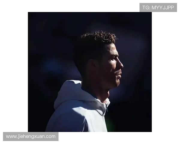 个性化头像设计与足球明星形象的完美结合探索