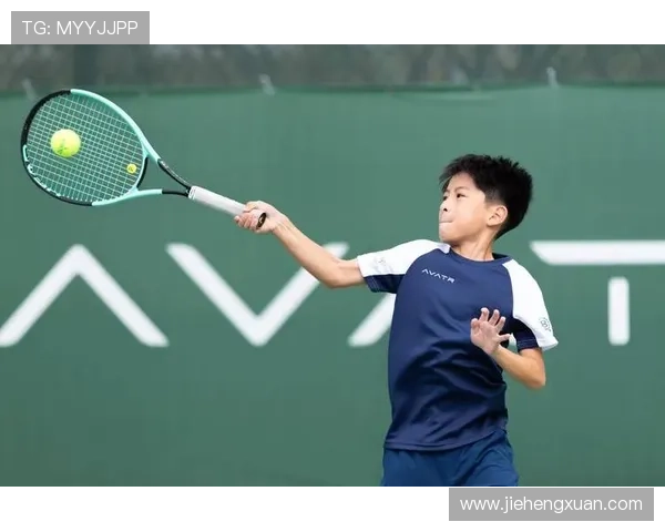 广州网球队的包夹战术解析与实战应用探讨